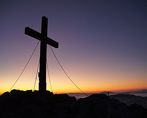 Gipfelkreuz_Martin_Str._Pixabay